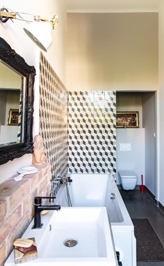 Stylishly Redecorated Apartment In Great Location Budapeşte Dış mekan fotoğraf